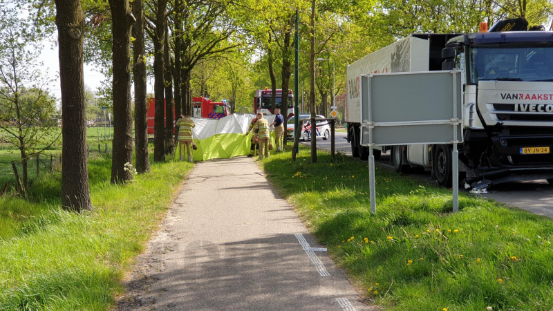 Fietser overleden na aanrijding met vrachtwagen
