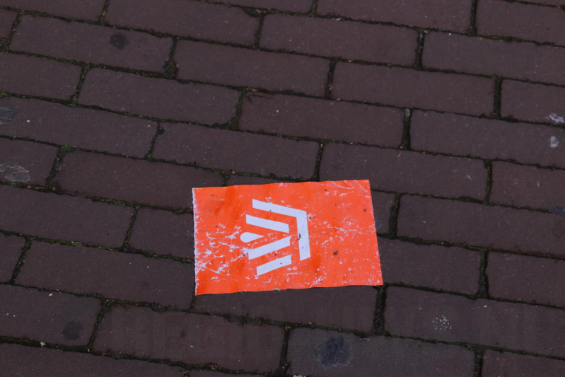 Dipje op feestvreugde in de voorbereidingen op Koningsdag