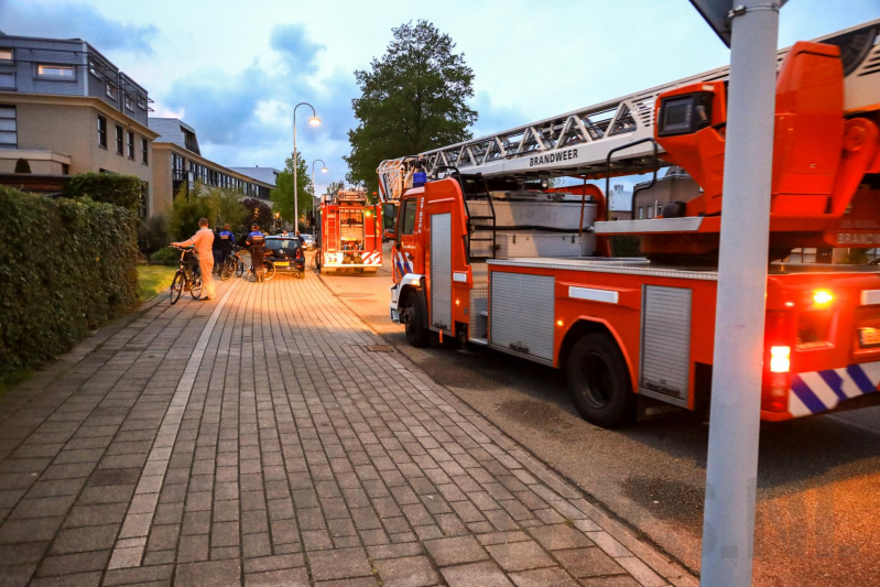 Buurman ontdekt schoorsteenbrand