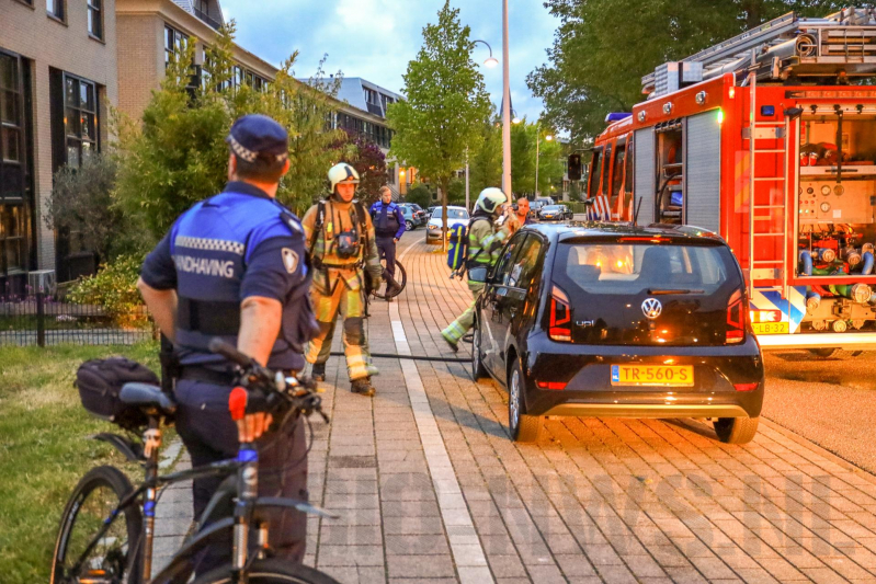 Buurman ontdekt schoorsteenbrand