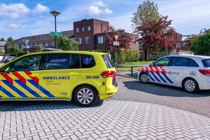 Scooterrijder gewond na val door hondenriem