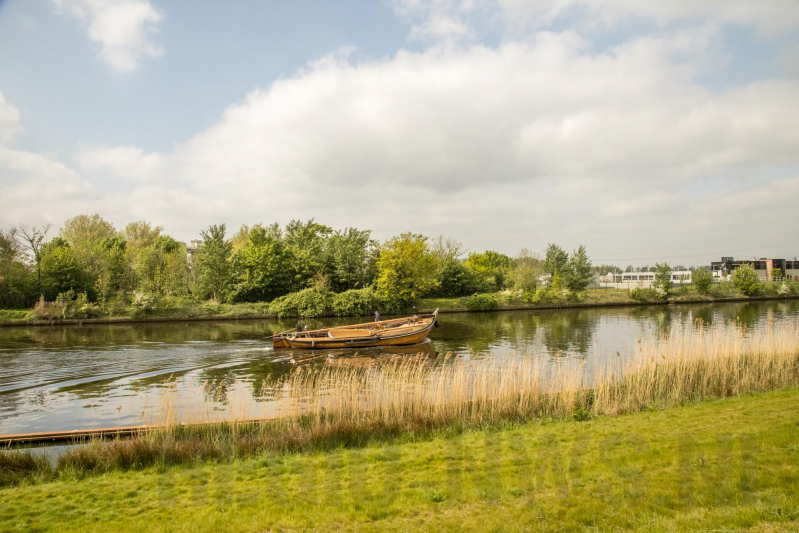 Botter BU.20 verlaat Eemplein