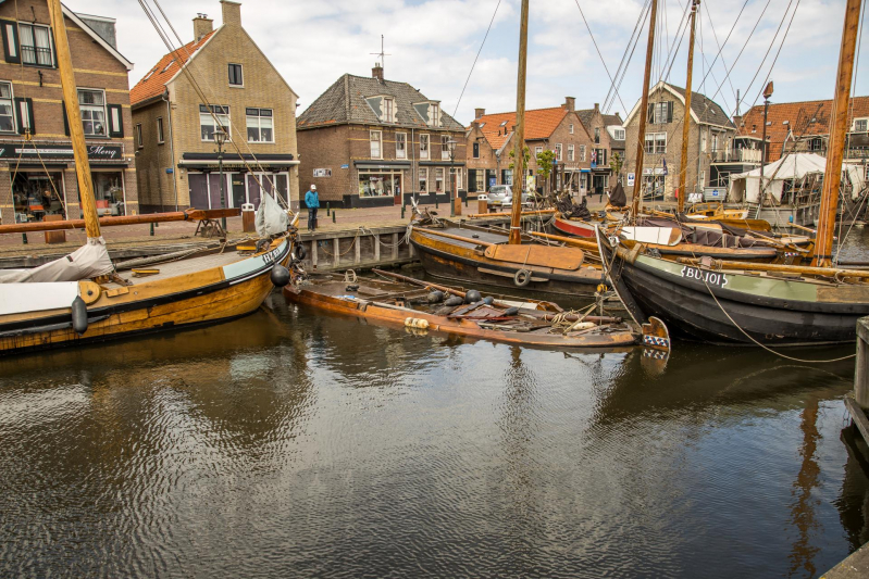 Eeuwenoude botter zinkt door mogelijk faalende pompen