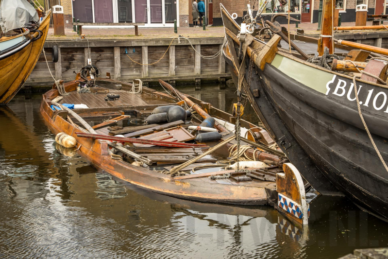 Eeuwenoude botter zinkt door mogelijk faalende pompen