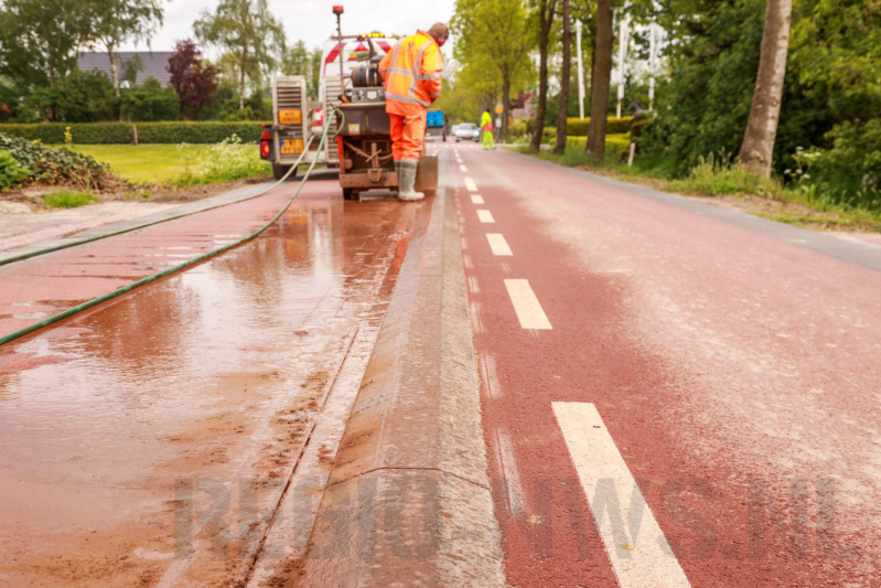 Herstelwerkzaamheden middengeleider fietsstraat