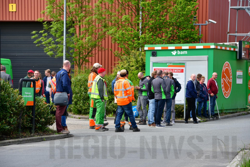 Bedrijf ontruimd na fabrieksbrand