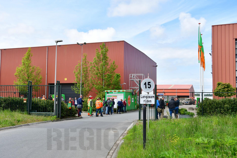 Bedrijf ontruimd na fabrieksbrand