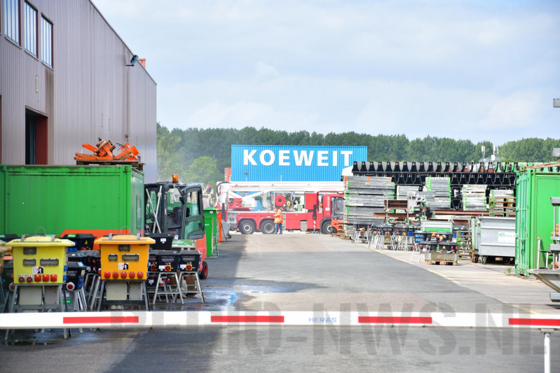 Bedrijf ontruimd na fabrieksbrand