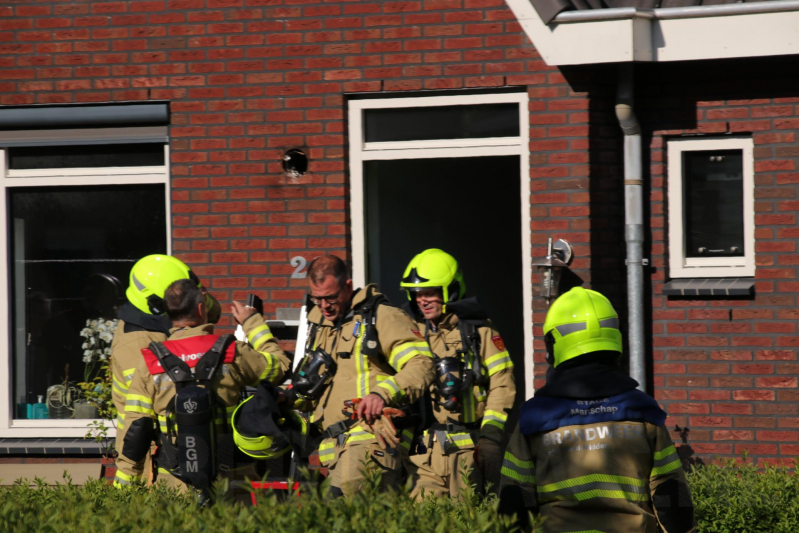 Afzuigkap in brand door frituurpan