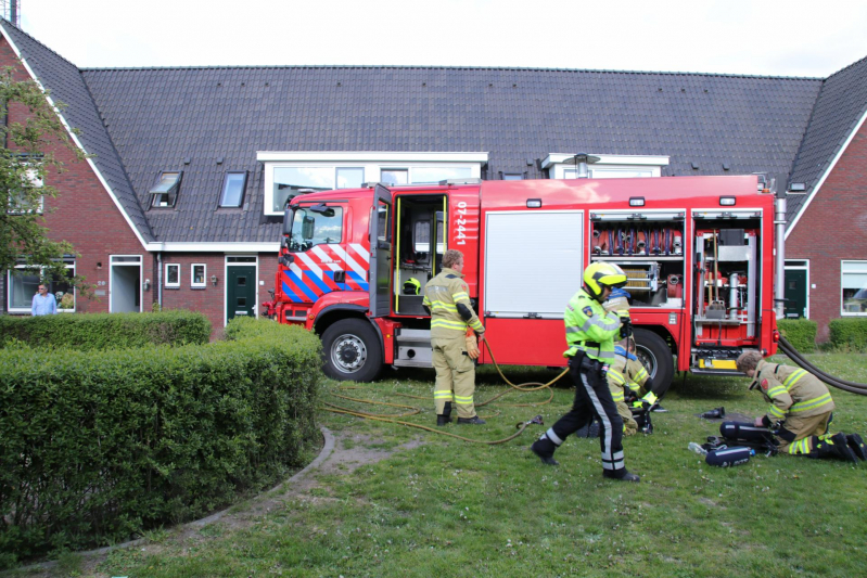 Afzuigkap in brand door frituurpan