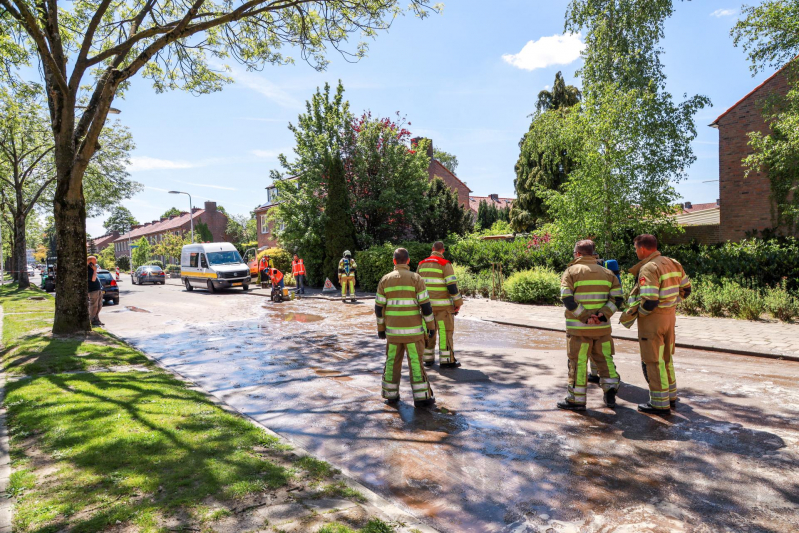Sterke gaslucht bij sinkhole