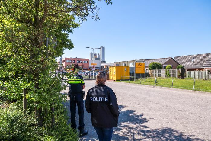 Politie doorzoekt vier locaties van afval- en grondbewerkingsbedrijf Vink