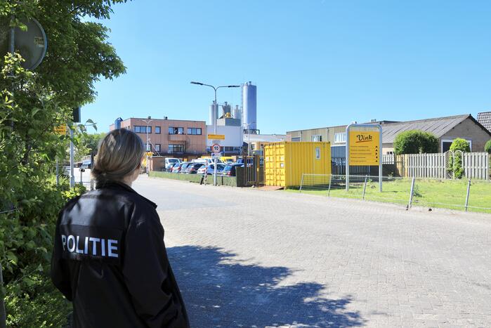 Politie doorzoekt vier locaties van afval- en grondbewerkingsbedrijf Vink