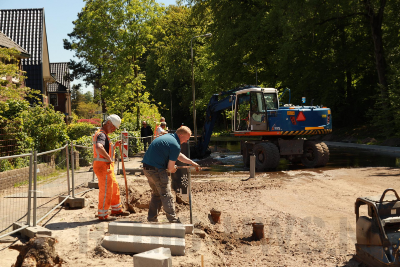 Waterleiding gesprongen door graafwerkzaamheden