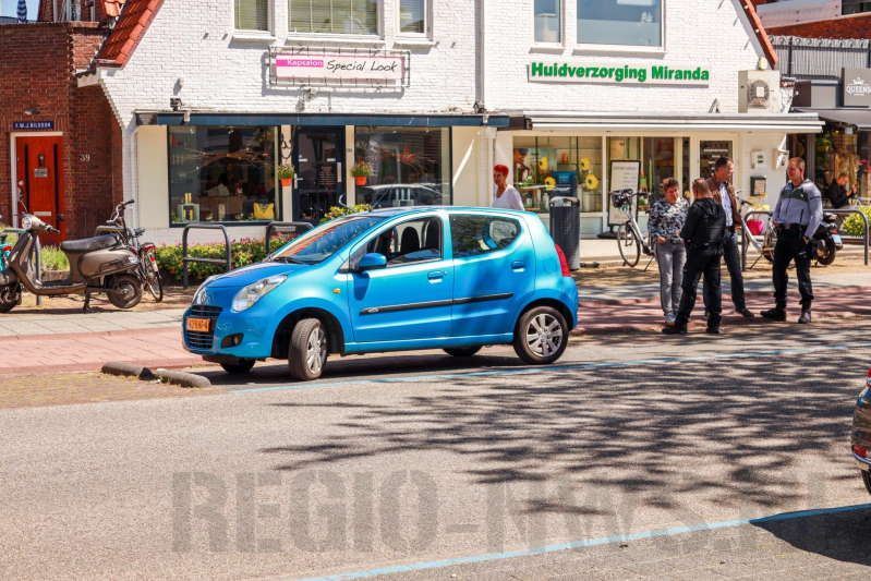Jonge fietsster gewond na botsing met auto