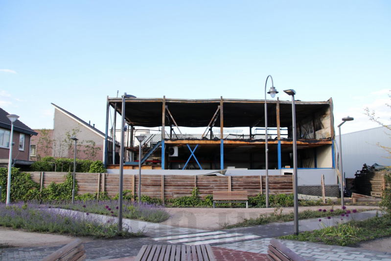 Loods verwoest door brand