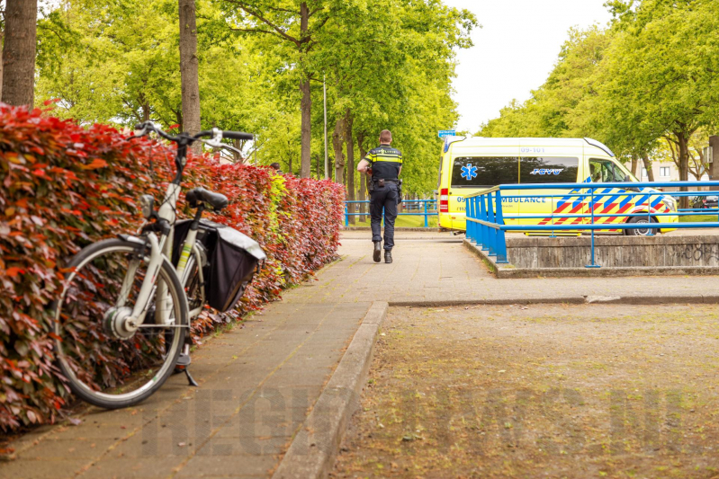 Gewonde fietsster op straat gevonden