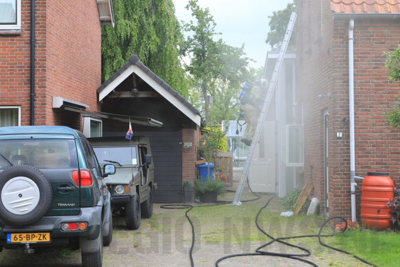 Veel rook bij brand in woning