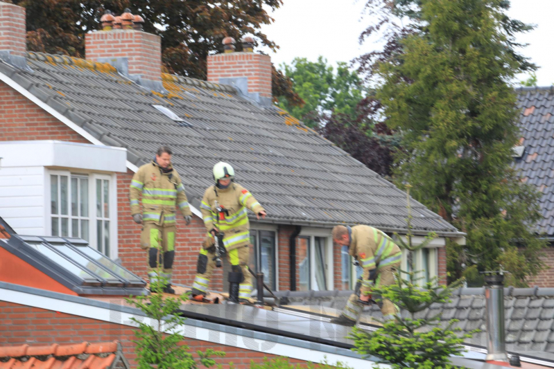 Veel rook bij brand in woning