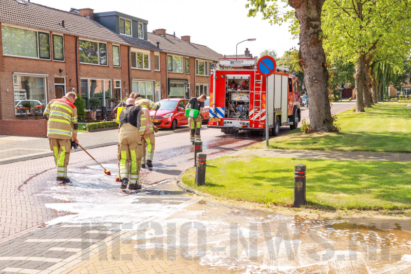 Meterslang oliespoor zorgt voor spekglad wegdek
