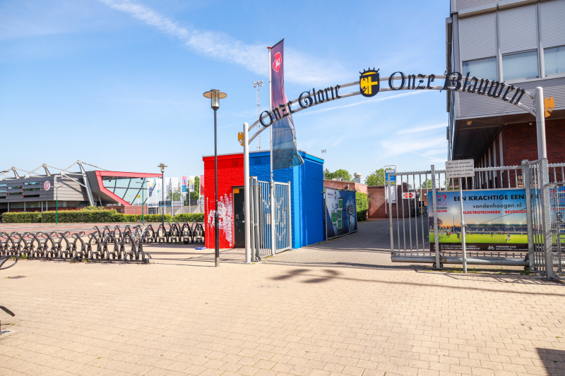 Transformatorhuisje Westmaas opnieuw beklad