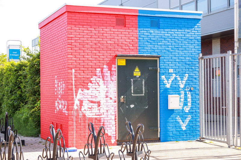 Transformatorhuisje Westmaas opnieuw beklad