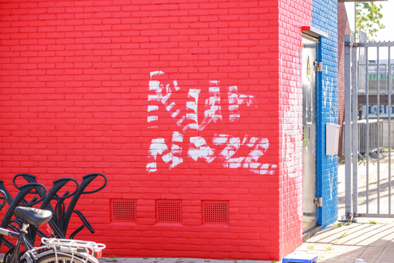 Transformatorhuisje Westmaas opnieuw beklad