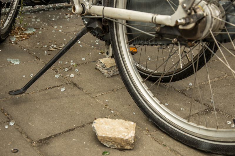 Getuigen gezocht vernieling fietsenstalling