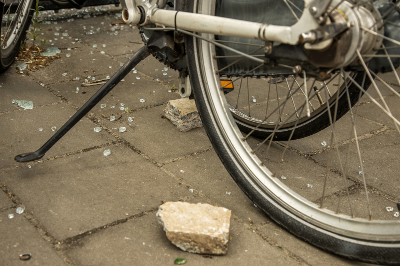 Getuigen gezocht vernieling fietsenstalling