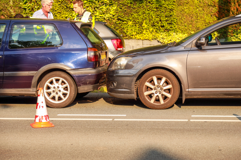 Veel schade bij kop-staart botsing