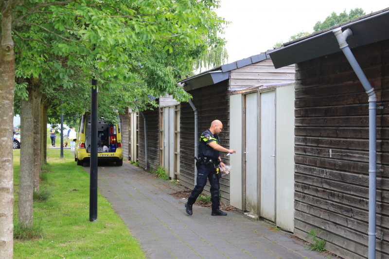 Man gewond na val van dak