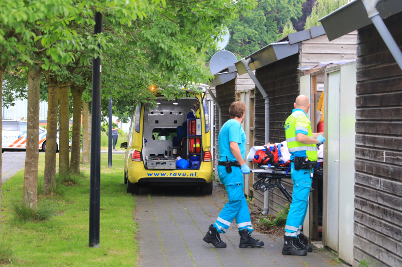 Man gewond na val van dak