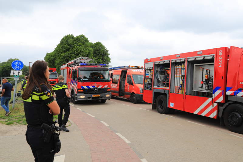 Twee personen onderhoudsmedewerkers bevrijd uit Prinses Beatrixsluis