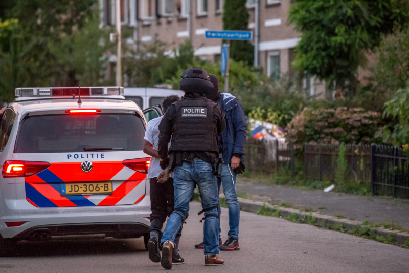 Politie doet meerdere invallen