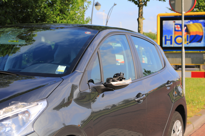 Wielrenner gewond na botsing met auto