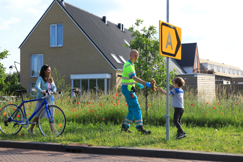 Wielrenner gewond na botsing met auto