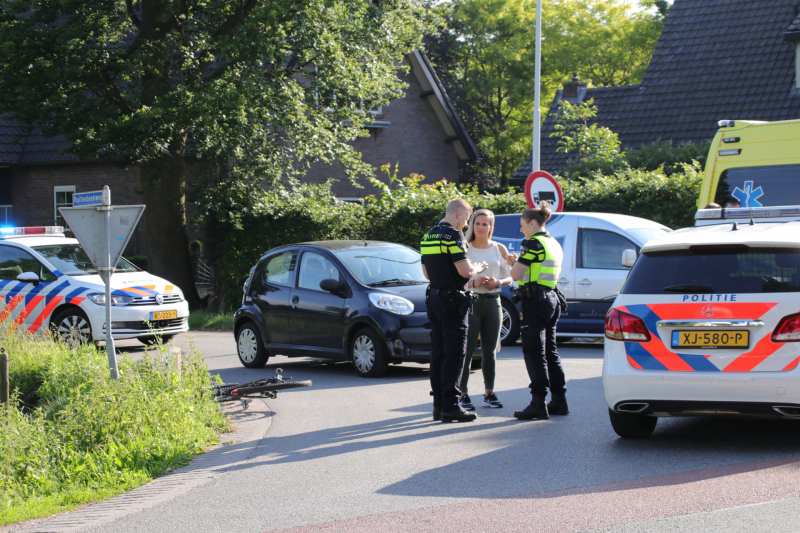 Mountainbiker gewond na botsing met auto