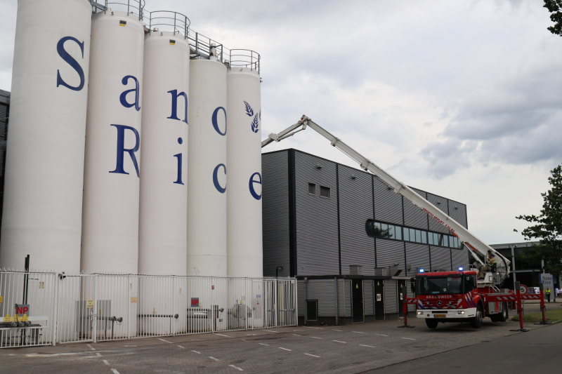 Bedrijfspand SanoRice ontruimd door brand