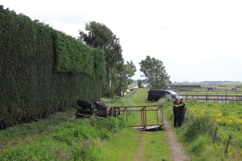 Persoon ernstig gewond bij snoeiwerkzaamheden