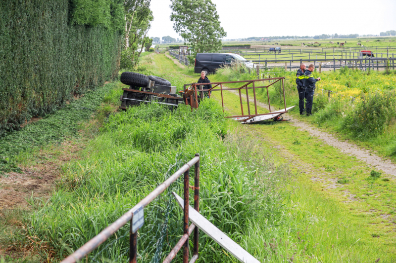 Persoon ernstig gewond bij snoeiwerkzaamheden