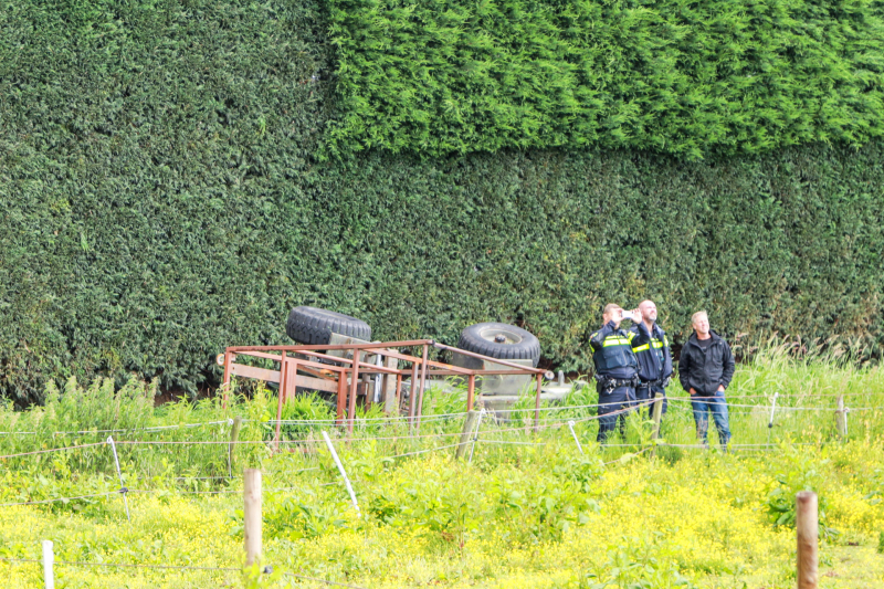 Persoon ernstig gewond bij snoeiwerkzaamheden