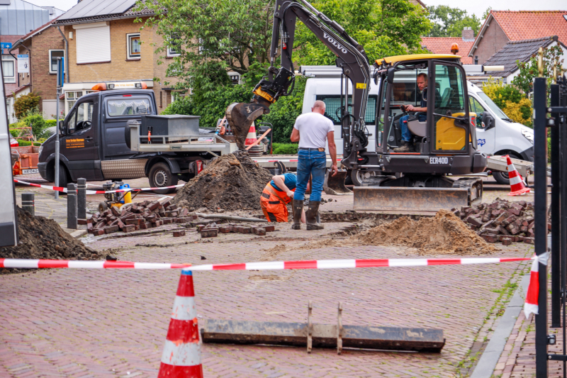 Straat afgesloten door waterlekkage