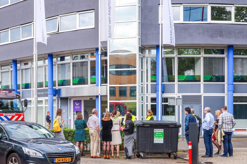 Bedrijf ontruimd na gaslucht