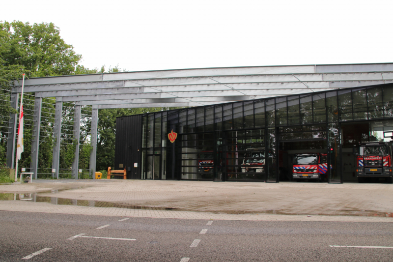 Herdenking omgekomen brandweerlieden bij kazerne Maarsbergen