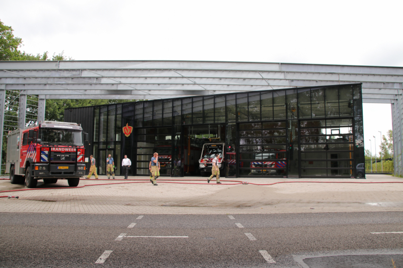 Herdenking omgekomen brandweerlieden bij kazerne Maarsbergen