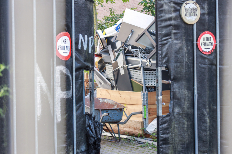 Veel troep achtergebleven na ontruiming kraakpand