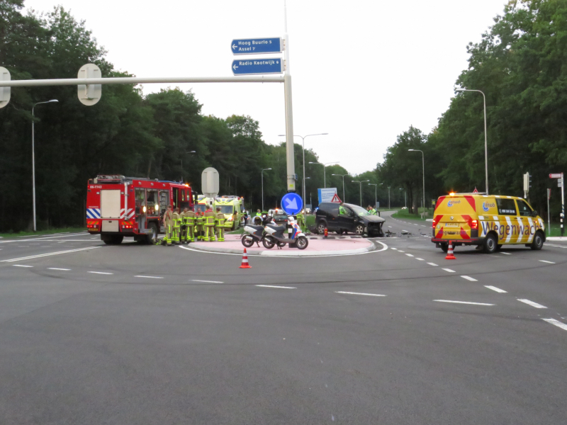 Zeer ernstige ongeval tussen twee voertuigen