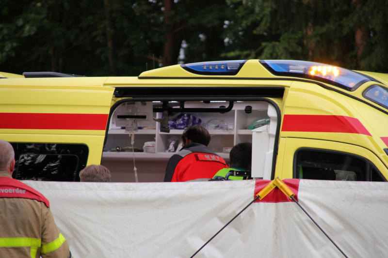 Zeer ernstige ongeval tussen twee voertuigen