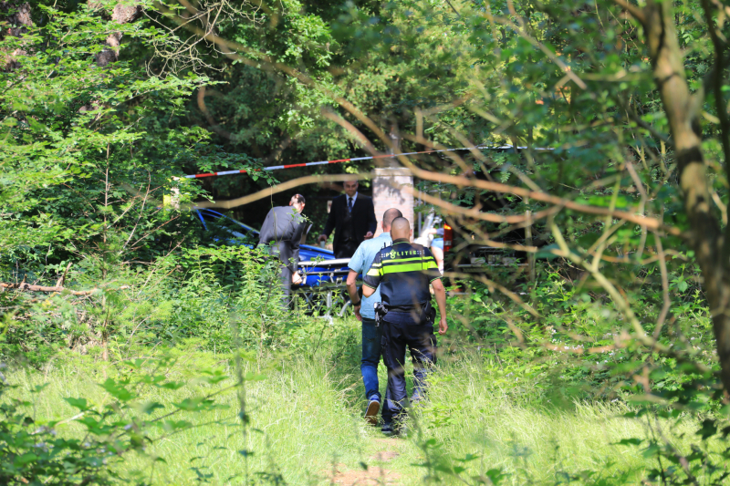 Stoffelijk overschot aangetroffen in bos
