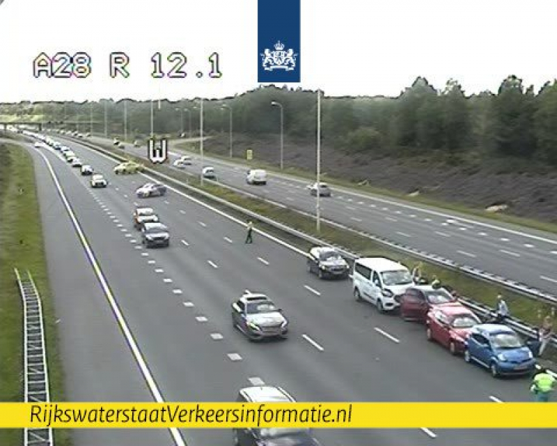 Twee rijstroken afgesloten door ongeval